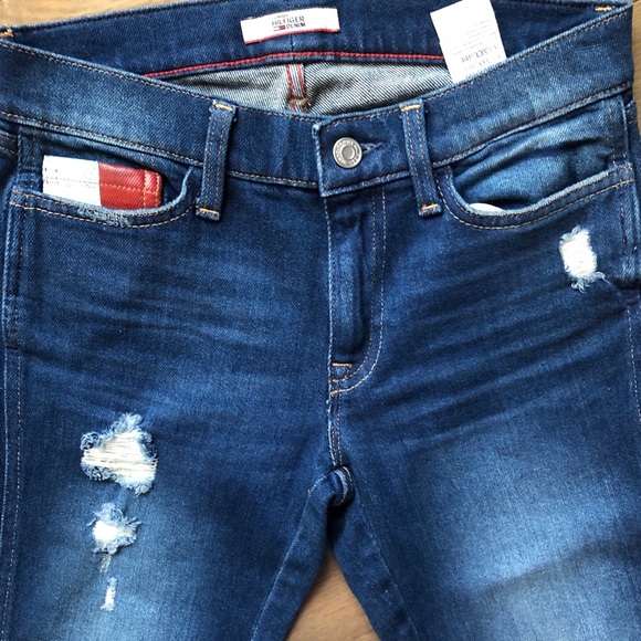 NWOT Tommy Hilfiger Distressed Denim Legging - Picture 4 of 8